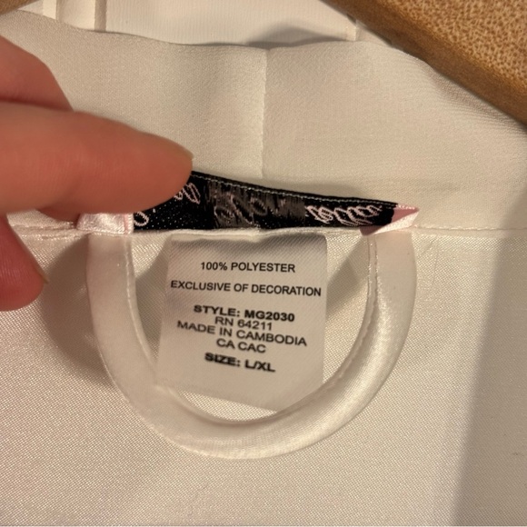 NWT Linea Donatella Women's Ivory Satin Embroidered/Embellished Robe Size L/XL - Picture 8 of 9